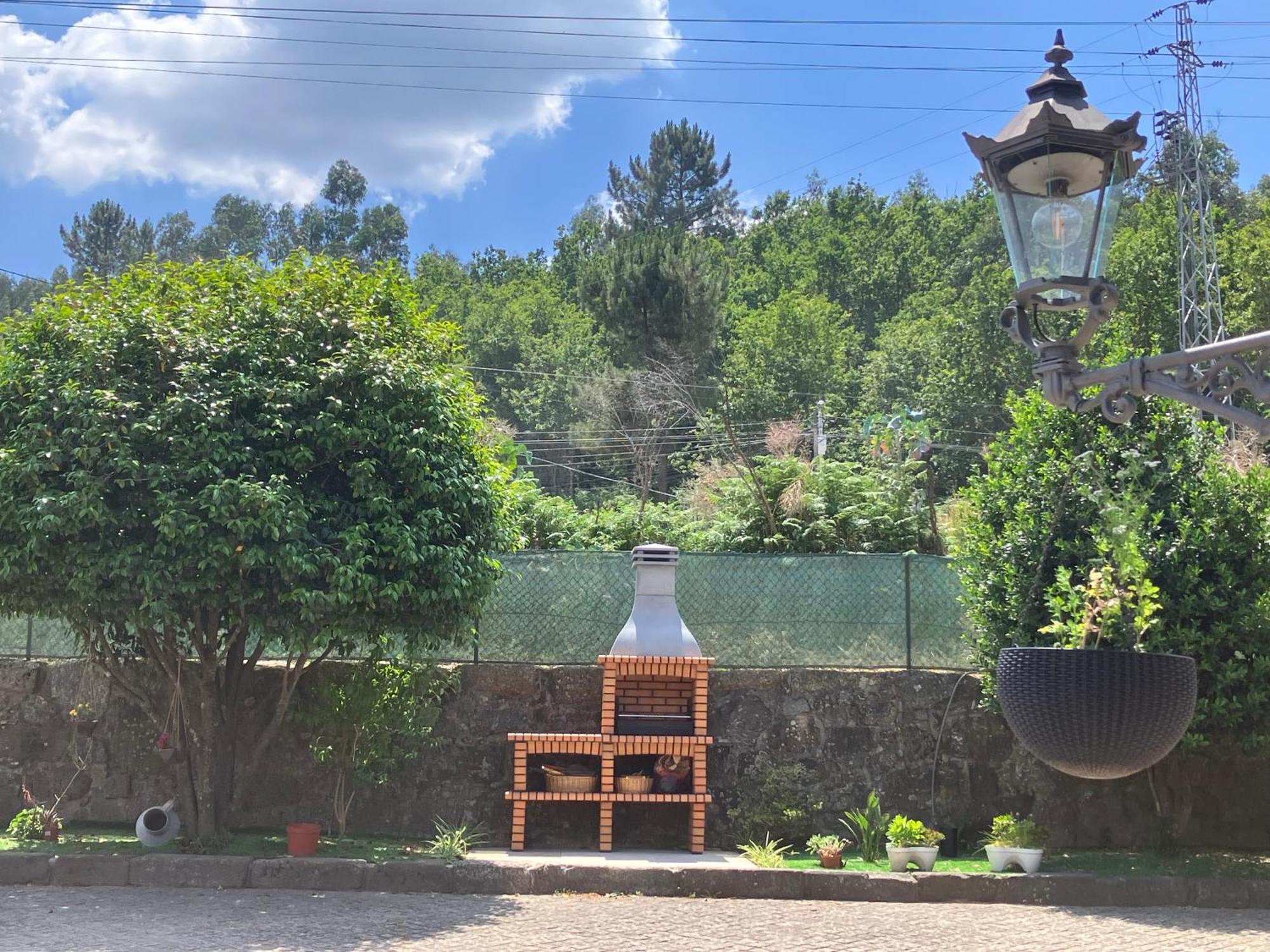 Bergui Guesthouse - Em Guimaraes Desde 2017 Guimarães Exterior foto