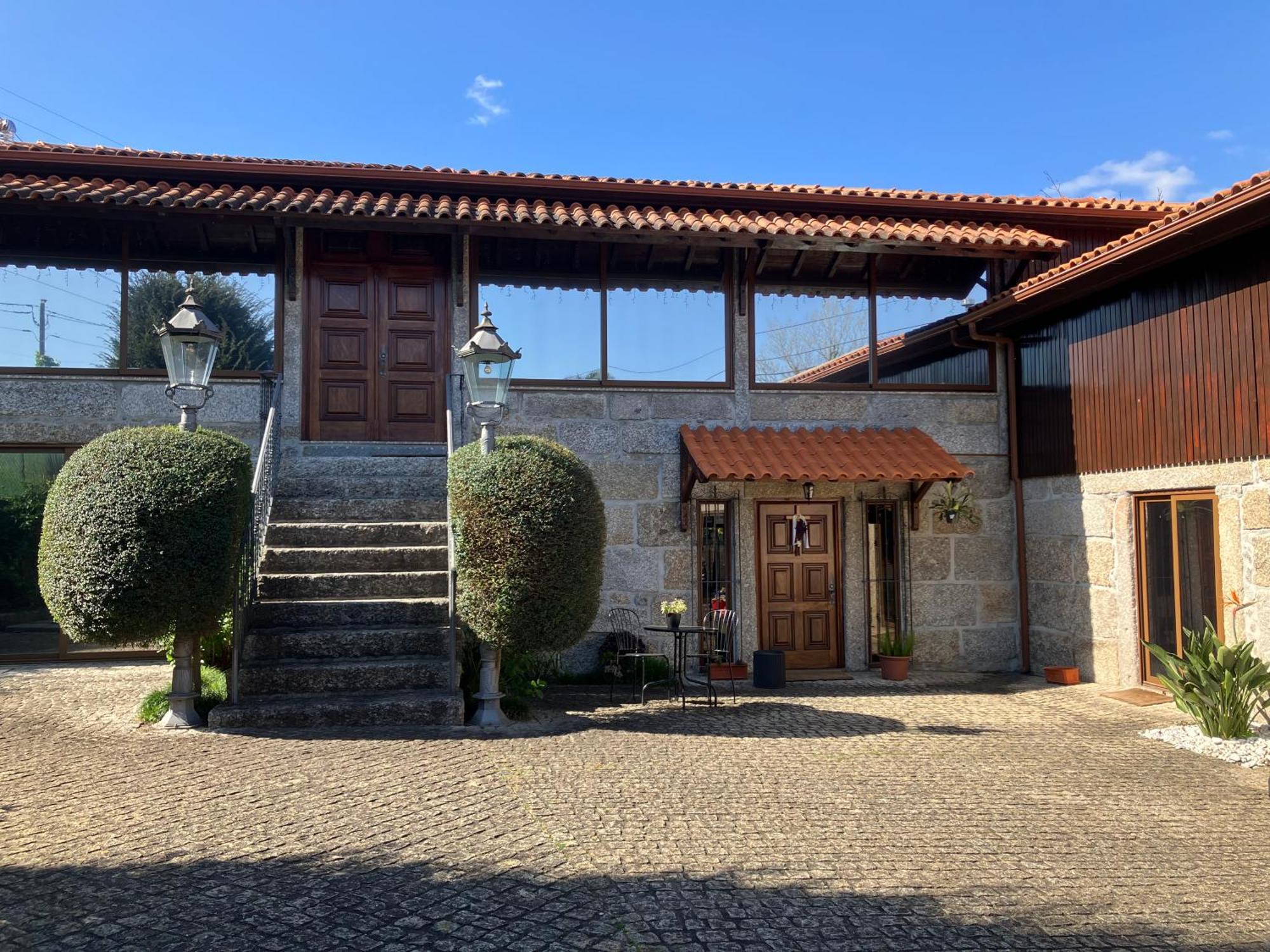 Bergui Guesthouse - Em Guimaraes Desde 2017 Guimarães Exterior foto